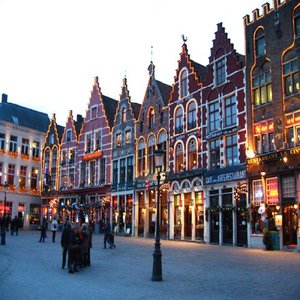 Bruges 300 pixels